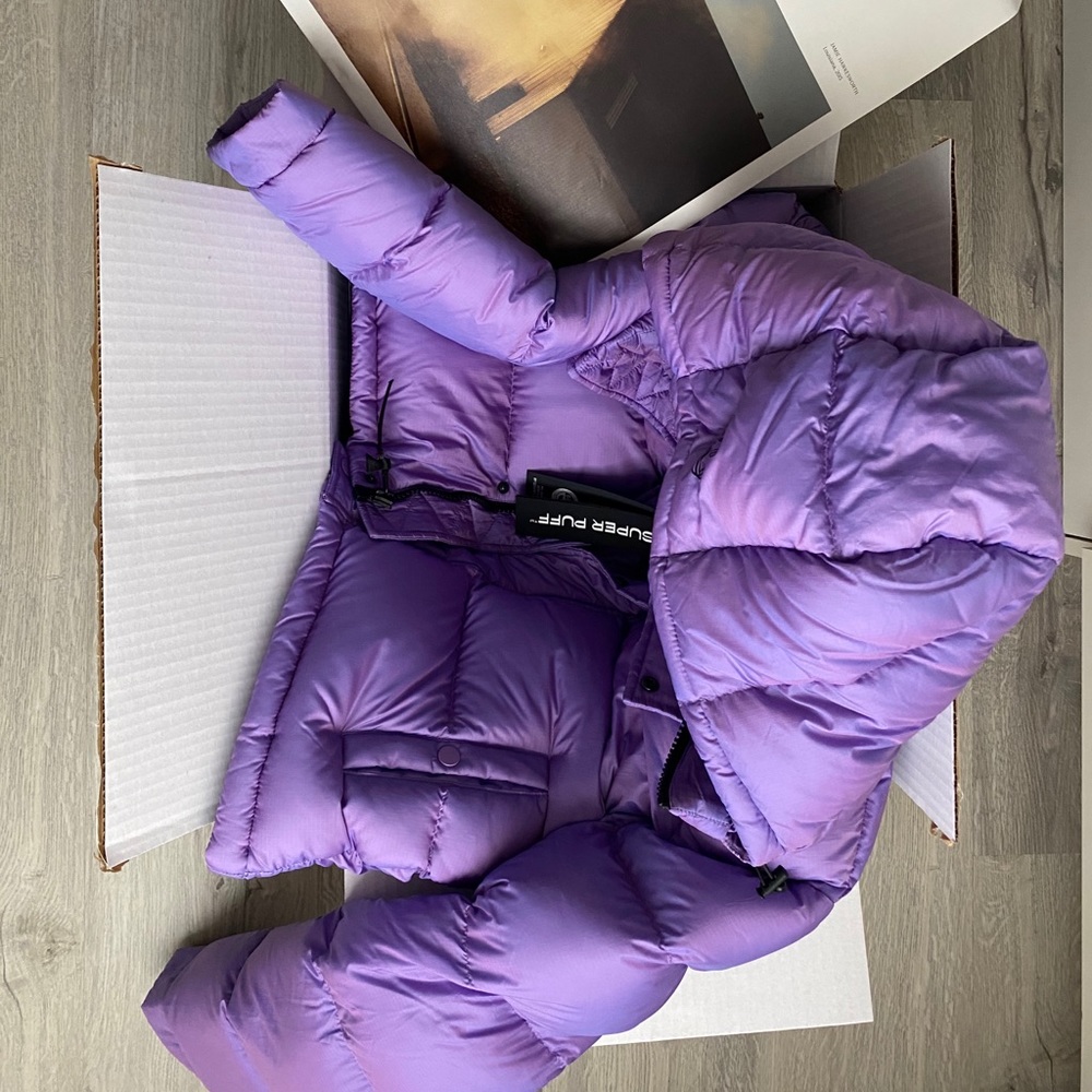 SUPERPUFF JACKET TNA ARITZIA NEW W TAGS AND BAG